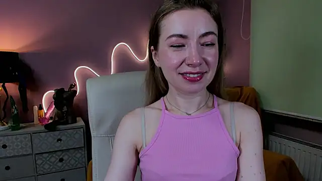 Snapshot of Mia_Tasty chatting on September 2025 06:35:02 AM Mia Tasty online show from September 2025 06:35:02 AM