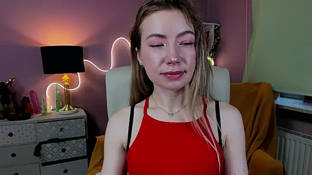 Snapshot of Mia_Tasty chatting on October 2025 06:45:01 AM Mia Tasty online show from October 2025 06:45:01 AM