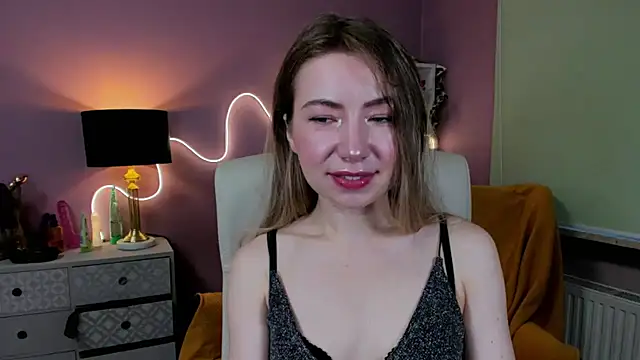 Snapshot of Mia_Tasty chatting on October 2025 06:32:01 AM Mia Tasty online show from October 2025 06:32:01 AM