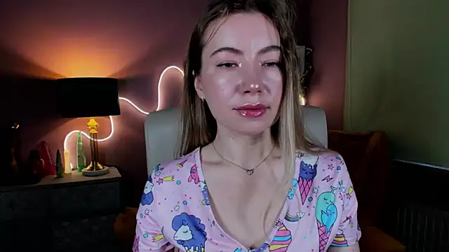 Snapshot of Mia_Tasty chatting on October 2025 06:32:02 AM Mia Tasty online show from October 2025 06:32:02 AM