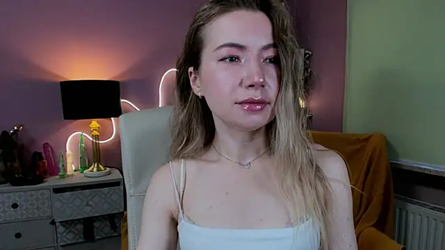 Snapshot of Mia_Tasty chatting on October 2025 07:36:03 AM Mia Tasty online show from October 2025 07:36:03 AM