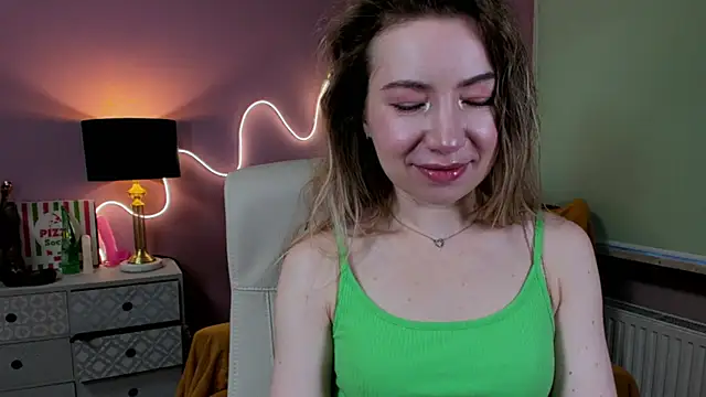 Snapshot of Mia_Tasty chatting on November 2025 07:30:02 AM Mia Tasty online show from November 2025 07:30:02 AM