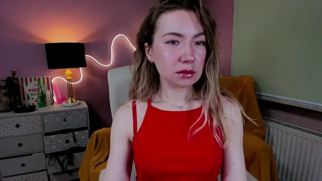 Snapshot of Mia_Tasty chatting on December 2025 07:38:01 AM Mia Tasty online show from December 2025 07:38:01 AM