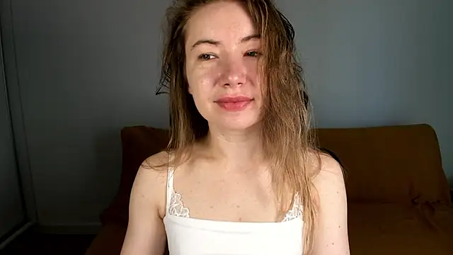 Snapshot of Mia_Tasty chatting on July 2026 06:28:01 AM Mia Tasty online show from July 2026 06:28:01 AM