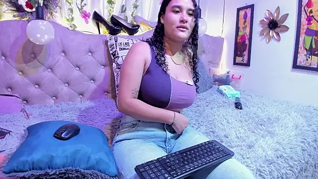 Chanelle  online show from March 2025 01:04:02 PM