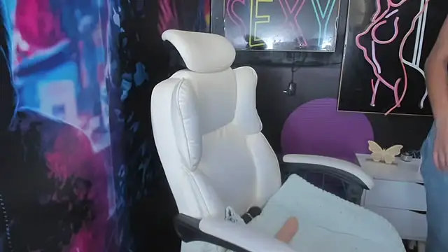 ImCrazzy online show from January 2025 09:28:01 PM