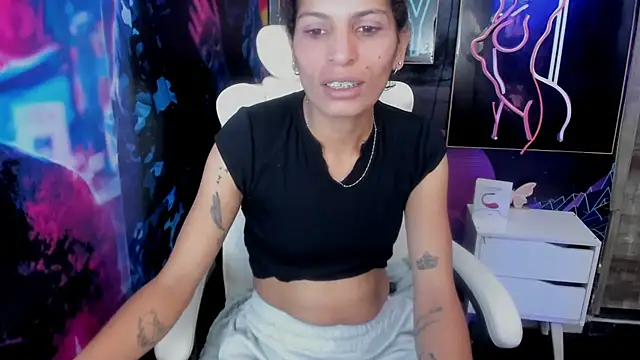 ImCrazzy online show from February 2025 01:51:02 PM