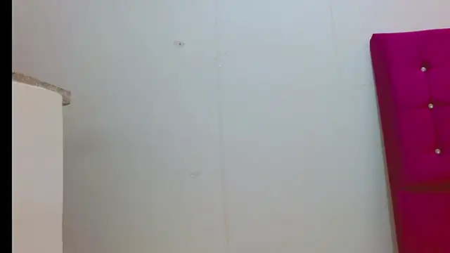 chantalsemenova1 online show from September 2025 03:15:01 PM