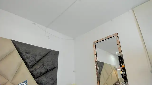 BonnieCute  online show from February 2026 12:04:01 AM