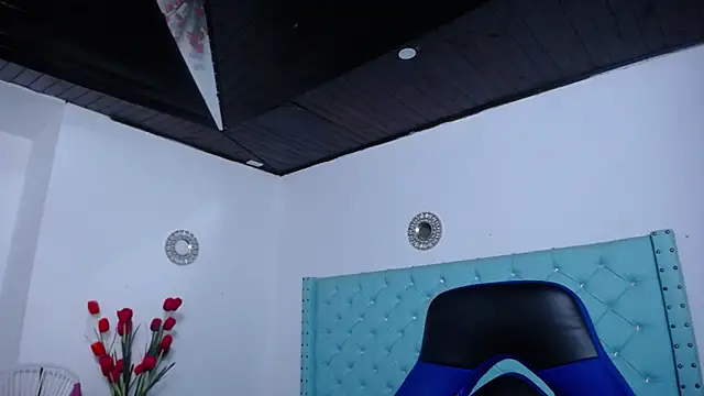 antonella sweetlittle online show from April 2026 12:17:02 PM