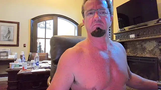 Snapshot of sluttydylan chatting on March 2026 06:31:01 PM sluttydylan online show from March 2026 06:31:01 PM