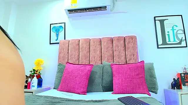 KathyShine online show from February 2025 12:05:02 PM