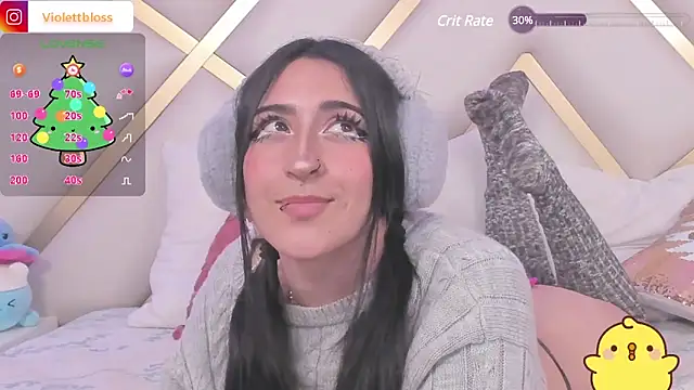 Snapshot of Violettbloss chatting on December 2024 01:39:02 AM Violettbloss online show from December 2024 01:39:02 AM