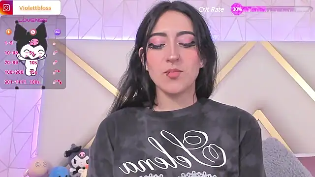 Snapshot of Violettbloss chatting on February 2025 09:29:01 PM Violettbloss online show from February 2025 09:29:01 PM