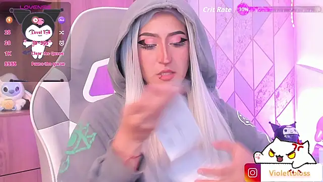 Snapshot of Violettbloss chatting on February 2026 04:08:02 AM Violettbloss online show from February 2026 04:08:02 AM