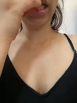 farah-36 online show from September 2025 01:33:01 PM