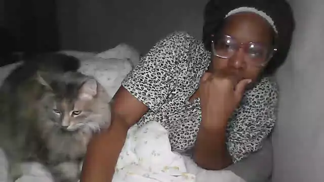 madamsensuale online show from December 2024 10:06:02 AM