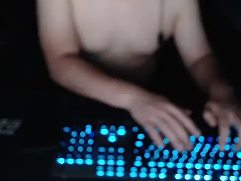 thealfawolf01 online show from January 2026 11:41:02 PM