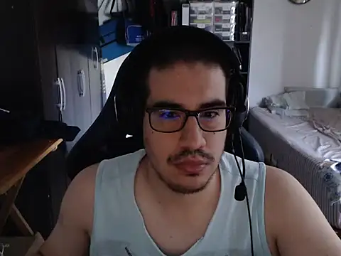 thealfawolf01 online show from February 2026 04:11:02 PM