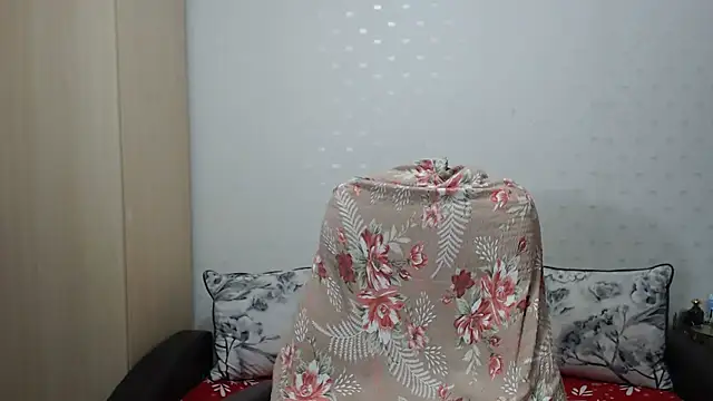 PrinceEagle online show from October 2025 07:36:02 PM