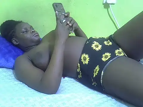 queendebbie online show from September 2025 01:12:01 PM