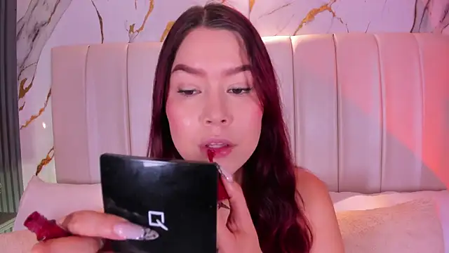 LiaTink online show from April 2026 11:37:02 AM