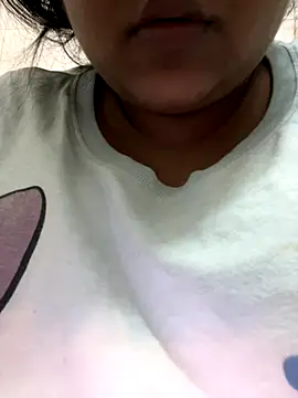 smile pretty online show from October 2025 02:35:02 PM