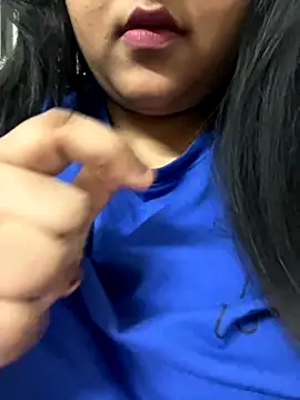 smile pretty online show from November 2025 07:45:02 PM