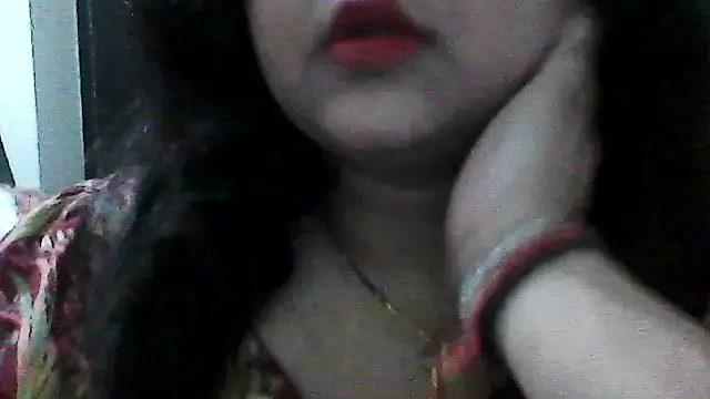 smile pretty online show from June 2026 05:44:02 PM