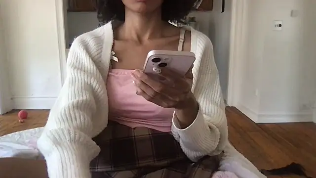 loveofbea online show from May 2026 06:49:01 PM