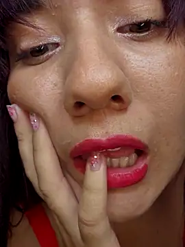 Snapshot of Blushing_Katy chatting on February 2025 09:22:01 PM Blushing Katy online show from February 2025 09:22:01 PM