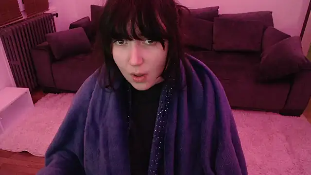 Lynylou online show from January 2025 02:35:01 AM