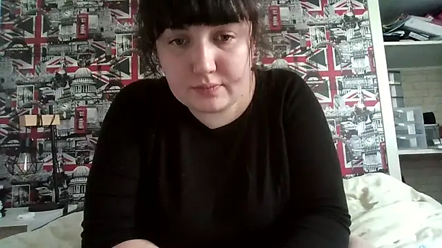 Lynylou online show from September 2025 11:01:02 AM