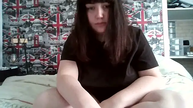 Lynylou online show from September 2025 11:13:02 AM