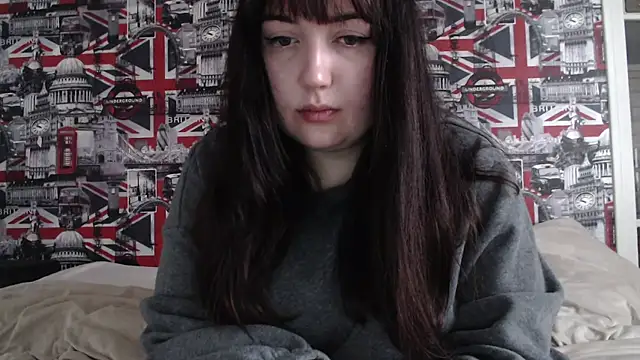 Lynylou online show from February 2026 04:47:02 PM