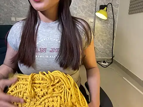 Snapshot of MidnightFlame chatting on December 2024 04:18:01 PM MidnightFlame online show from December 2024 04:18:01 PM