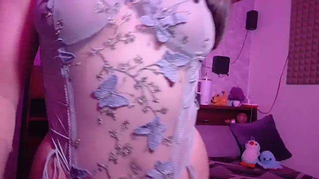 Snapshot of MidnightFlame chatting on November 2025 08:19:01 PM MidnightFlame online show from November 2025 08:19:01 PM