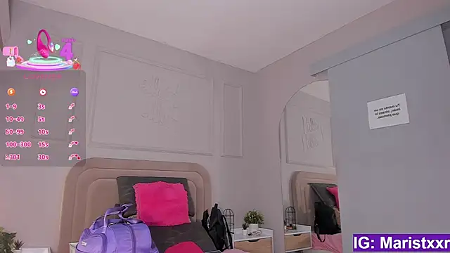 Snapshot of Maristxxr chatting on November 2025 08:40:02 PM Maristxxr online show from November 2025 08:40:02 PM