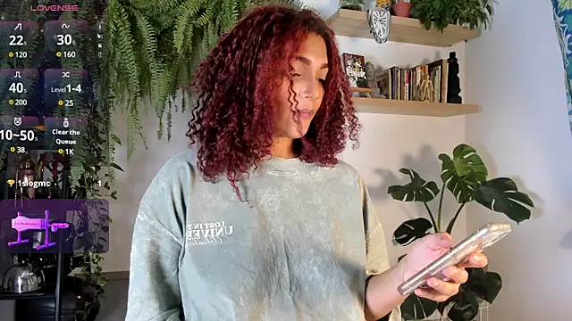 Snapshot of katrinaa_ricci chatting on December 2024 06:10:02 AM katrinaa ricci online show from December 2024 06:10:02 AM