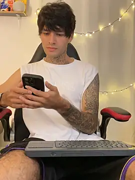 justin stark7 online show from February 2026 01:37:02 PM