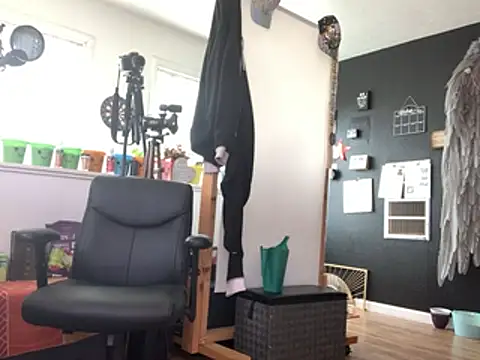 bigshh8 online show from April 2026 08:58:02 PM