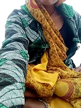 Snapshot of Hotsarina chatting on December 2024 10:53:02 AM Hotsarina online show from December 2024 10:53:02 AM