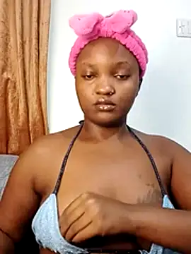 Snapshot of Ebony_butt chatting on December 2025 09:54:02 PM Ebony butt online show from December 2025 09:54:02 PM