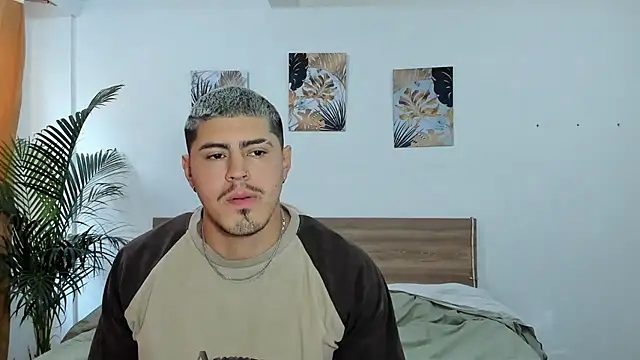 Snapshot of Baltazar_Dupont chatting on March 2025 12:46:02 PM Baltazar Dupont online show from March 2025 12:46:02 PM