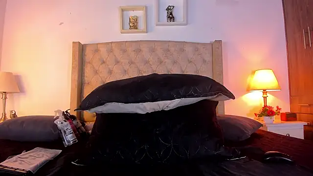 allisson m online show from March 2026 12:12:02 PM