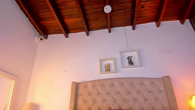 allisson m online show from March 2026 12:09:01 PM