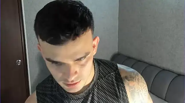 Ricardogo19 online show from January 2025 11:24:01 PM