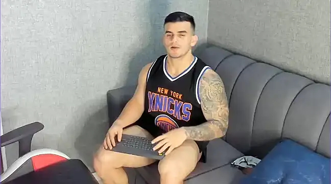 Ricardogo19 online show from February 2025 02:17:01 AM