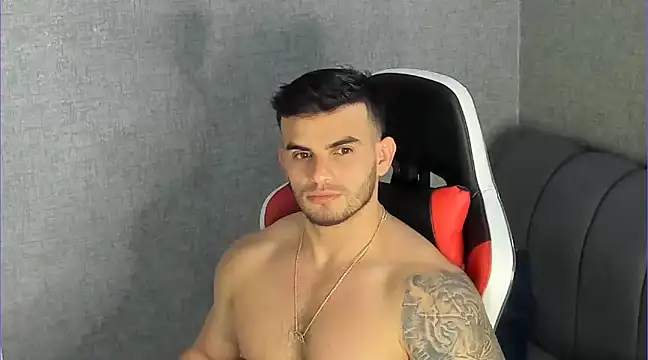 Ricardogo19 online show from February 2025 08:22:01 PM