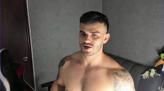 Ricardogo19 online show from March 2025 02:35:02 AM